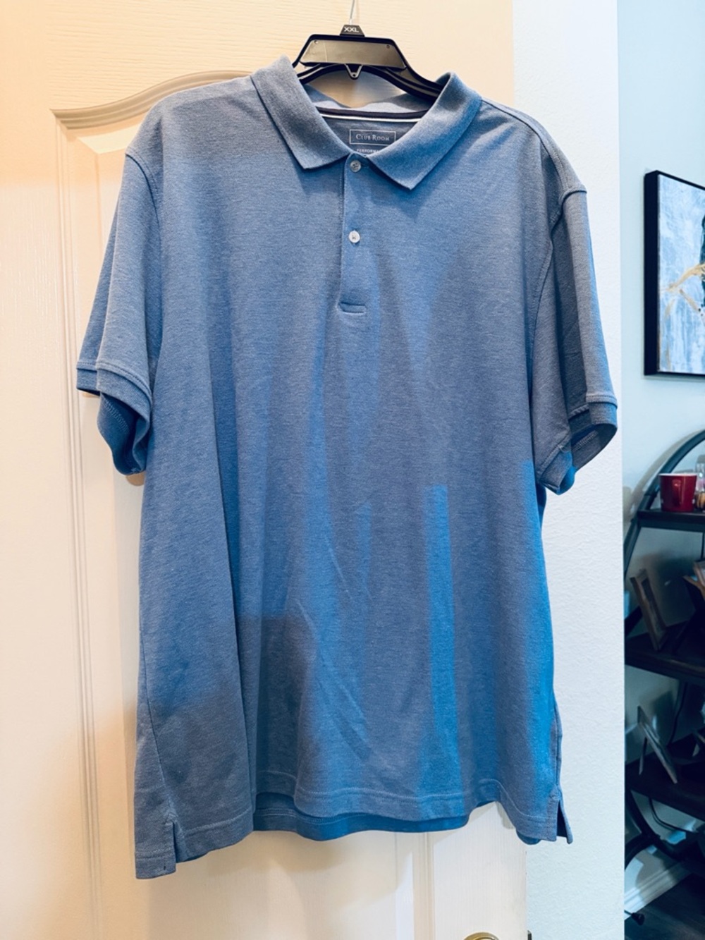 Men’s pull over shirt collar, and two buttons